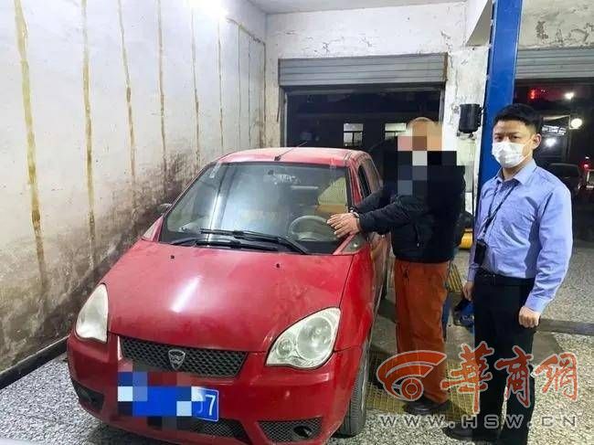 什么狗让他如此疯狂?西安一男子偷狗被发现,驾车撞伤狗主人后逃逸